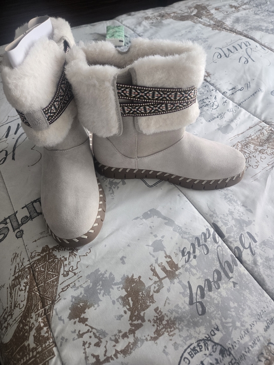 Muk Luks Shoes - Muk Luks Cream Faux-Suede Shearling Cuff Winter Boots with Patterned Trim